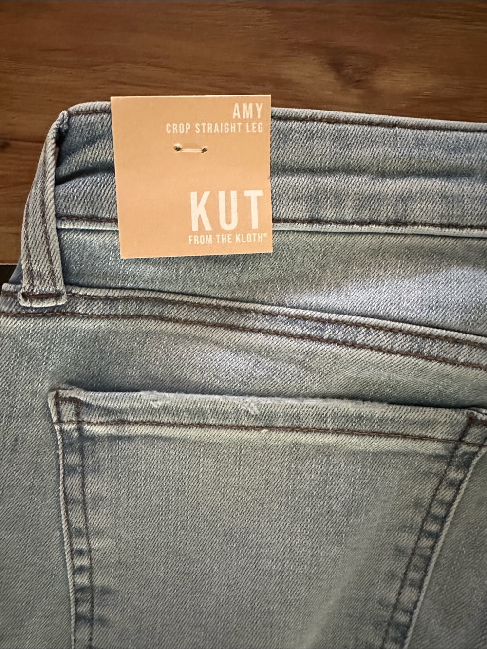 KUT FROM THE KLOTH AMY CROP STRAIGHT LEG LIGHT DENIM JEAN 8 NWT